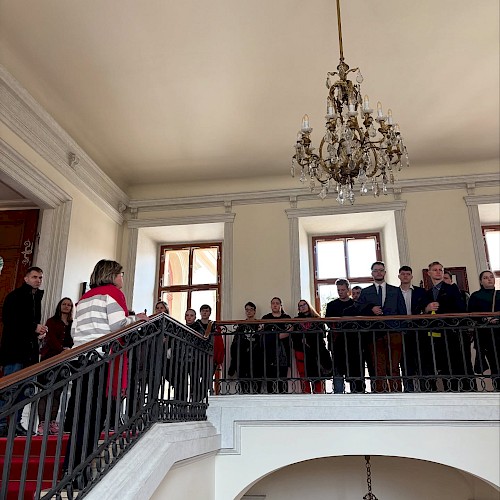 image 1 / Senát navštívili studenti ze Semil